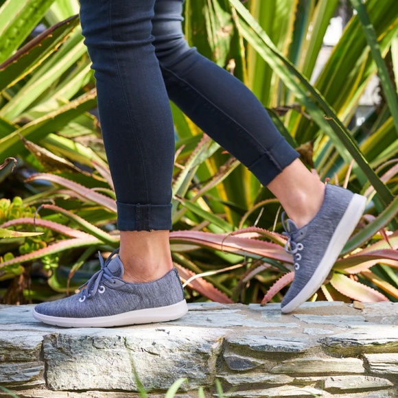 Merinos Women's Lace Up Shoes - Picture 16 of 16